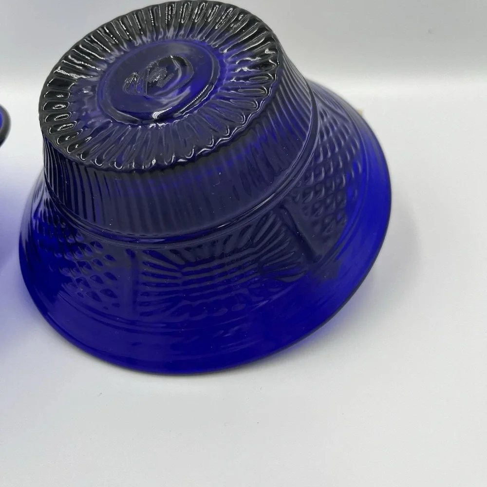 Small Vibrant Cobalt Blue Vintage Glass Bowls 5.25